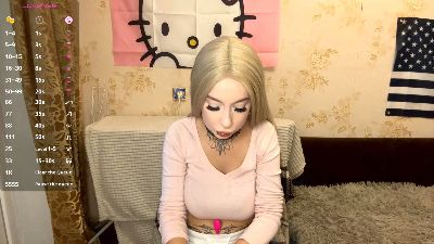 SarinaWiddows live cam on Cam4