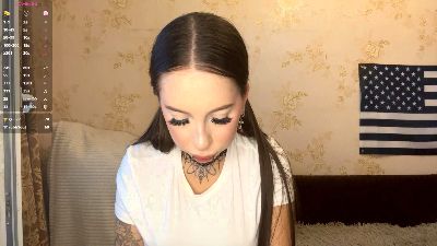 SarinaWiddows live cam on Cam4