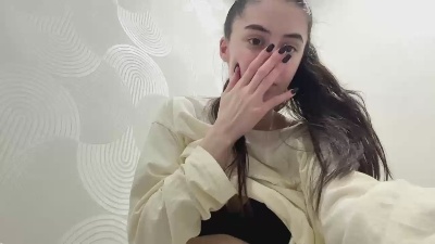 SaritaTrammel live cam on Cam4