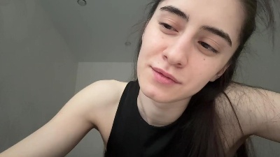 SaritaTrammel live cam on Cam4