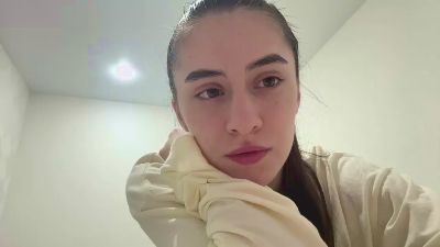 SaritaTrammel live cam on Cam4