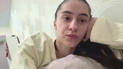 SaritaTrammel live cam on Cam4