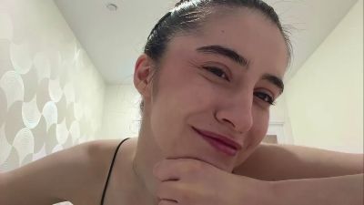 SaritaTrammel live cam on Cam4