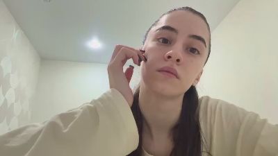 SaritaTrammel live cam on Cam4