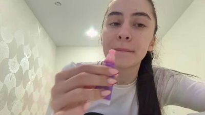 SaritaTrammel live cam on Cam4