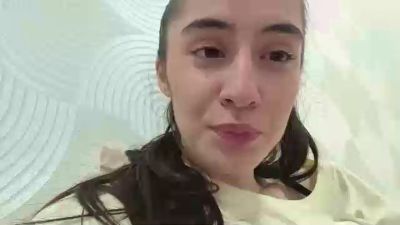 SaritaTrammel live cam on Cam4