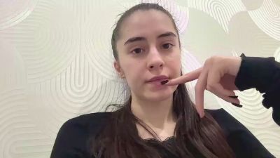 SaritaTrammel live cam on Cam4