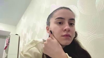 SaritaTrammel live cam on Cam4