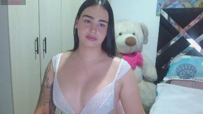 SarithaBunnyx live cam on Cam4