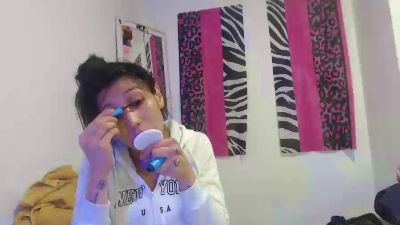 SaryDoll live cam on Cam4