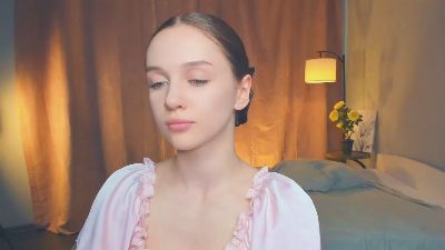 SashaOeltjen live cam on Cam4