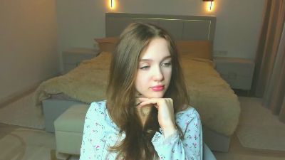 SashaOeltjen live cam on Cam4