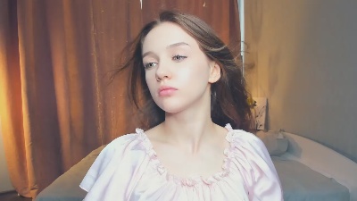 SashaOeltjen live cam on Cam4