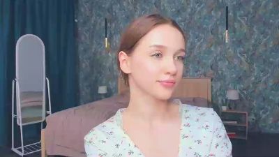 SashaOeltjen live cam on Cam4