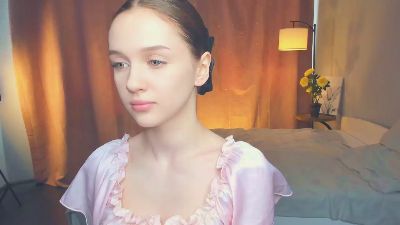 SashaOeltjen live cam on Cam4