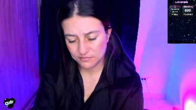 Saskyaa live cam on Cam4