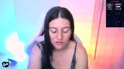 Saskyaa live cam on Cam4