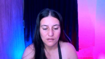 Saskyaa live cam on Cam4