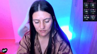 Saskyaa live cam on Cam4