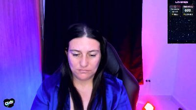 Saskyaa live cam on Cam4