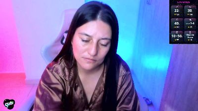 Saskyaa live cam on Cam4