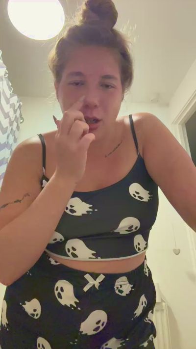 SassyLassy93 live cam on Cam4