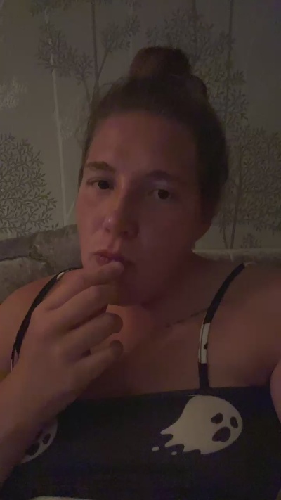 SassyLassy93 live cam on Cam4