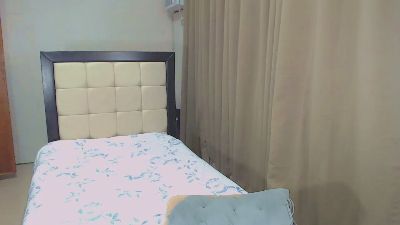 Sassychix69 live cam on Cam4