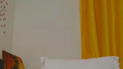 Saucy_Angels live cam on Cam4