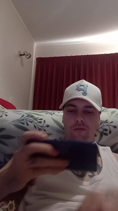 Savageboy999 live cam on Cam4