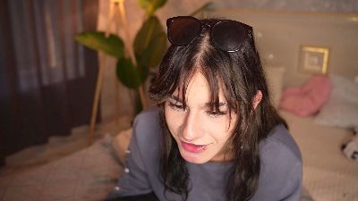 SaveThisMoments live cam on Cam4
