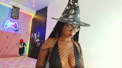 SaylorBloom live cam on Cam4
