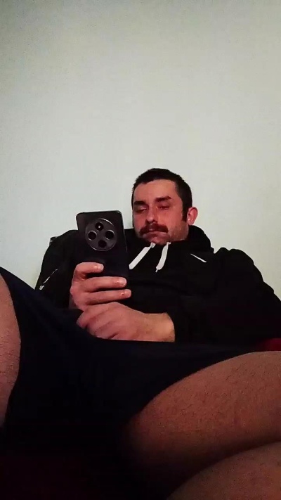 SaymonFitness live cam on Cam4