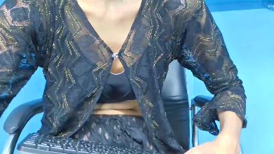 Sbeera live cam on Cam4