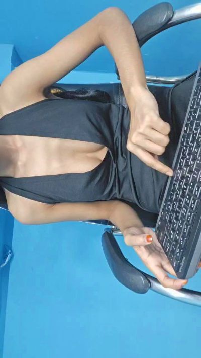 Sbeera live cam on Cam4