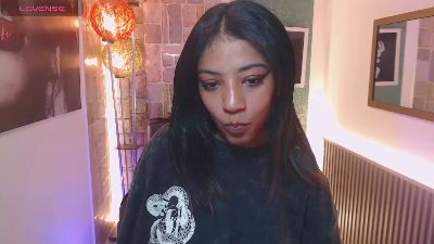 Scarleet_miaa live cam on Cam4