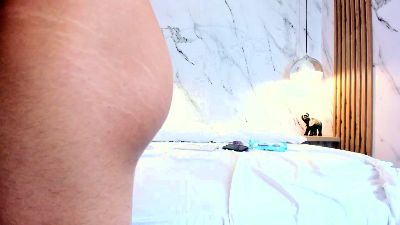 Scarleett_22 live cam on Cam4