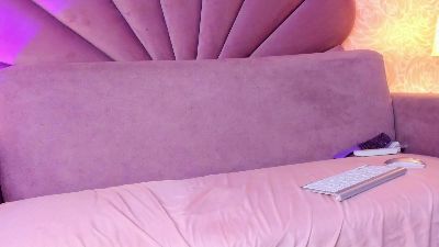 Scarleett_22 live cam on Cam4