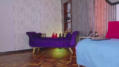 ScarletHiit live cam on Cam4