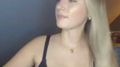 ScarlettAngelX live cam on Cam4