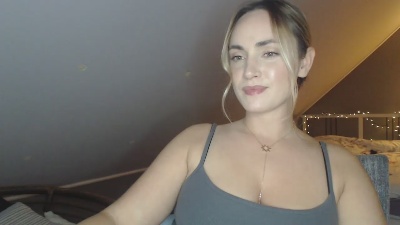 ScarlettAngelX live cam on Cam4