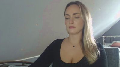 ScarlettAngelX live cam on Cam4