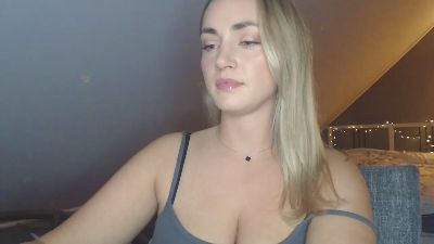 ScarlettAngelX live cam on Cam4