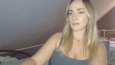 ScarlettAngelX live cam on Cam4
