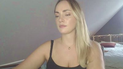 ScarlettAngelX live cam on Cam4