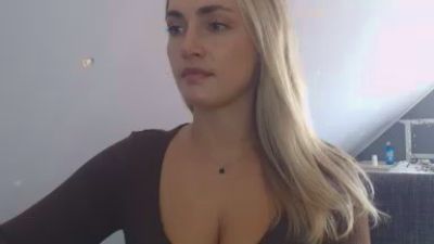 ScarlettAngelX live cam on Cam4
