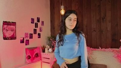 ScarlettKwit live cam on Cam4