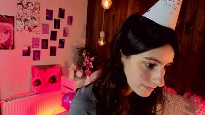 ScarlettKwit live cam on Cam4