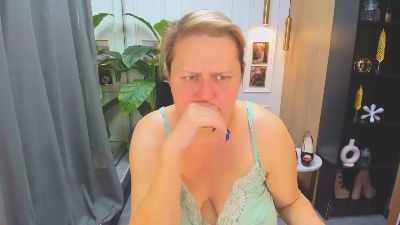 ScarlettSoft live cam on Cam4