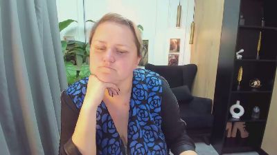 ScarlettSoft live cam on Cam4